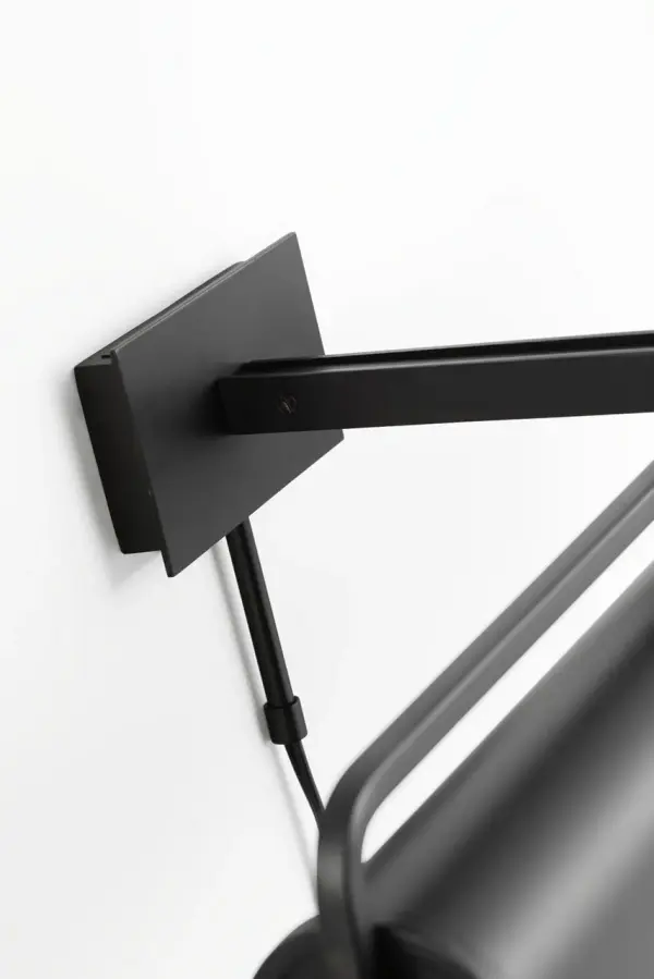 Leonard 25" Picture Light in Aged Iron - Image 8