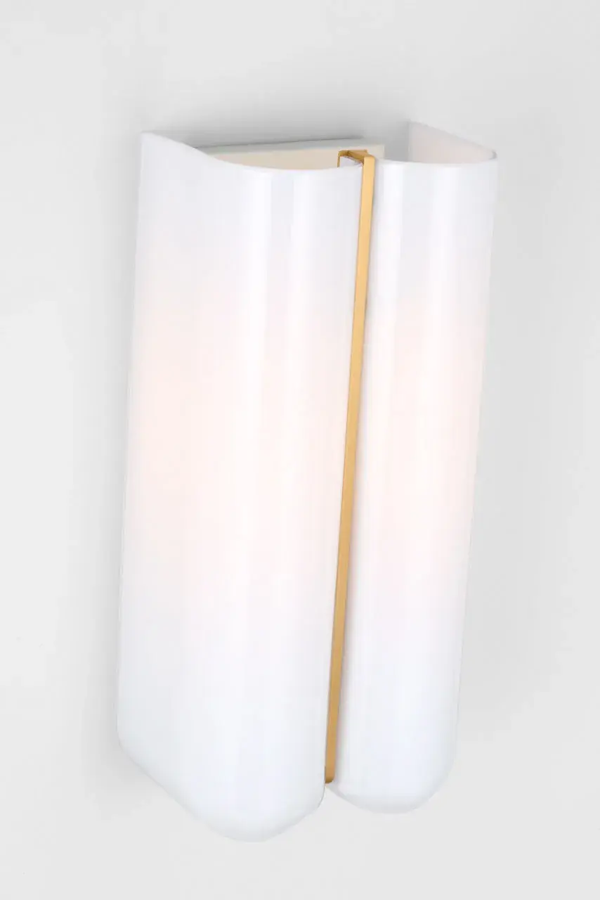Cheverny Small Sconce in Burnished Brass - Image 3