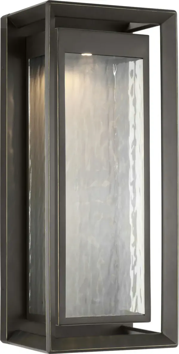 Urbandale Grande Outdoor Wall Lantern - Image 4