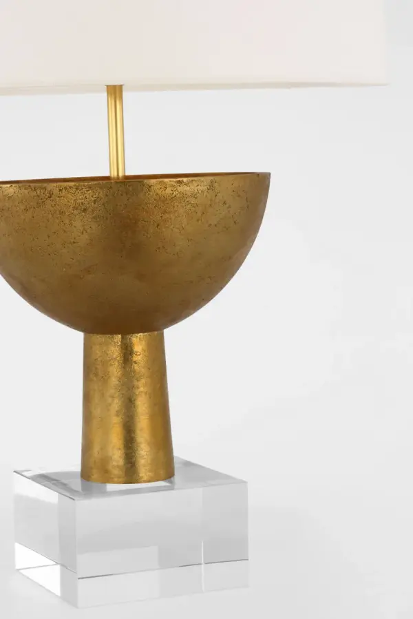 Elegant Brass Table Lamp with Timeless Transitional Design - Image 11