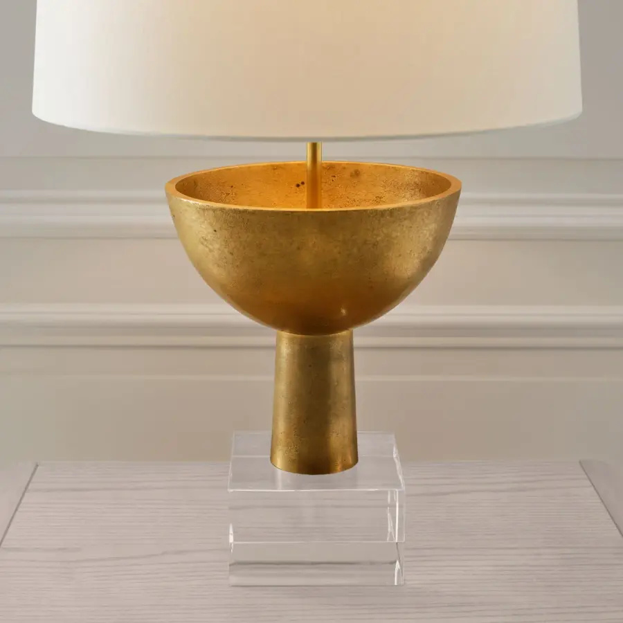 Elegant Brass Table Lamp with Timeless Transitional Design - Image 9