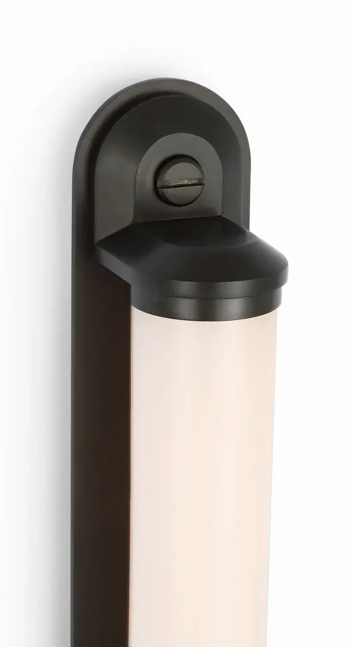 Elegant 32" Linear Bath Light with Classic Bronze Finish - Image 8