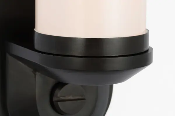 Elegant 32" Linear Bath Light with Classic Bronze Finish - Image 9