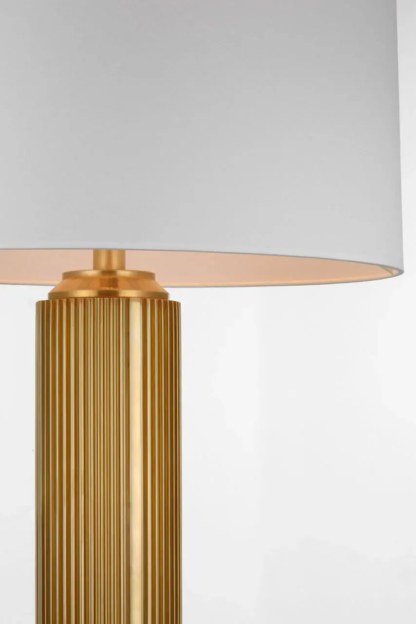 Elegant Brass Table Lamp with Timeless Transitional Appeal - Image 4