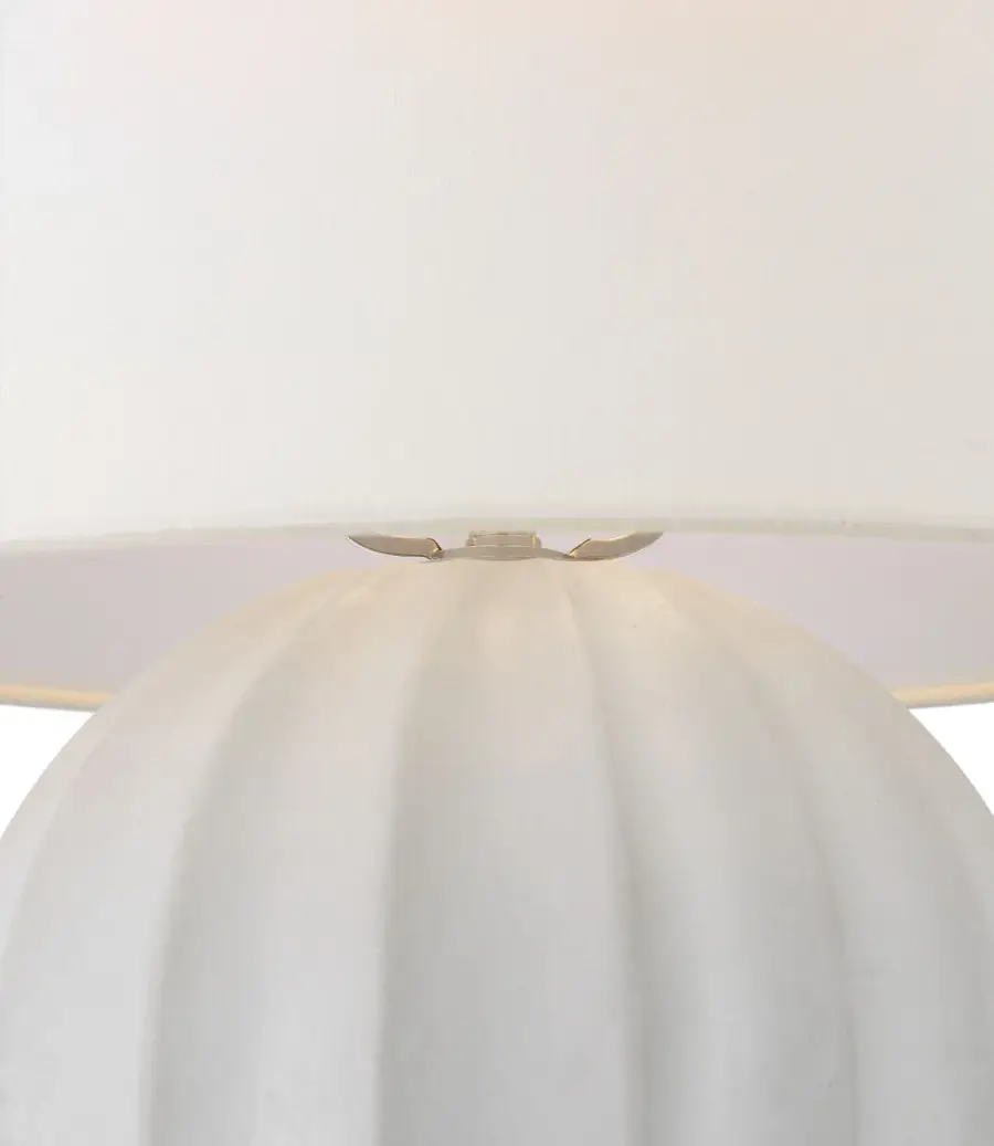 Elegant Transitional Table Lamp with Classic Linen Shade - Image 5