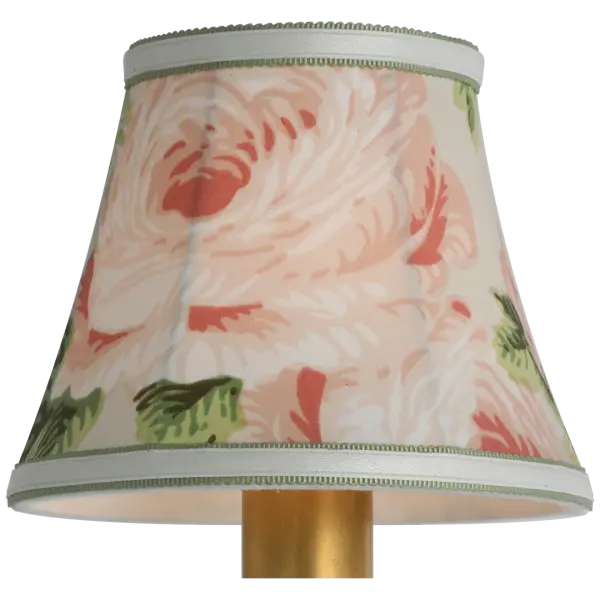 This 5-inch bell empire shade features Schumacher's signature Blush Salisbury Chintz pattern, offering a refined traditional aesthetic. Perfect for adding a touch of elegance to table lamps in bedrooms, living rooms, or offices.