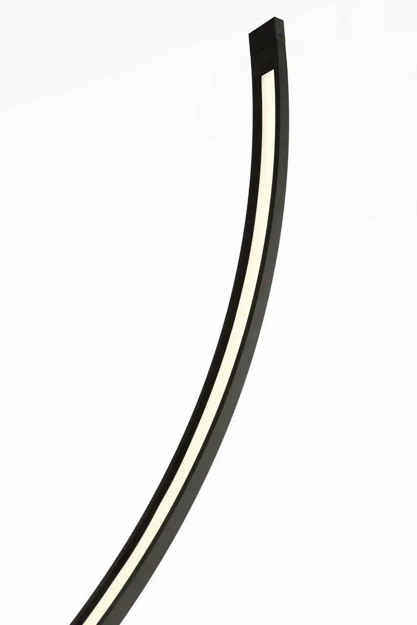 Sculptural Minimalism Meets Seamless Integration - Image 4