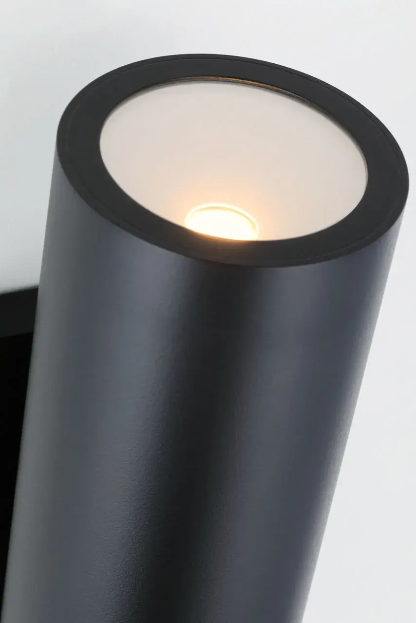 Pressa Round Medium Wall Sconce in Black - Image 5