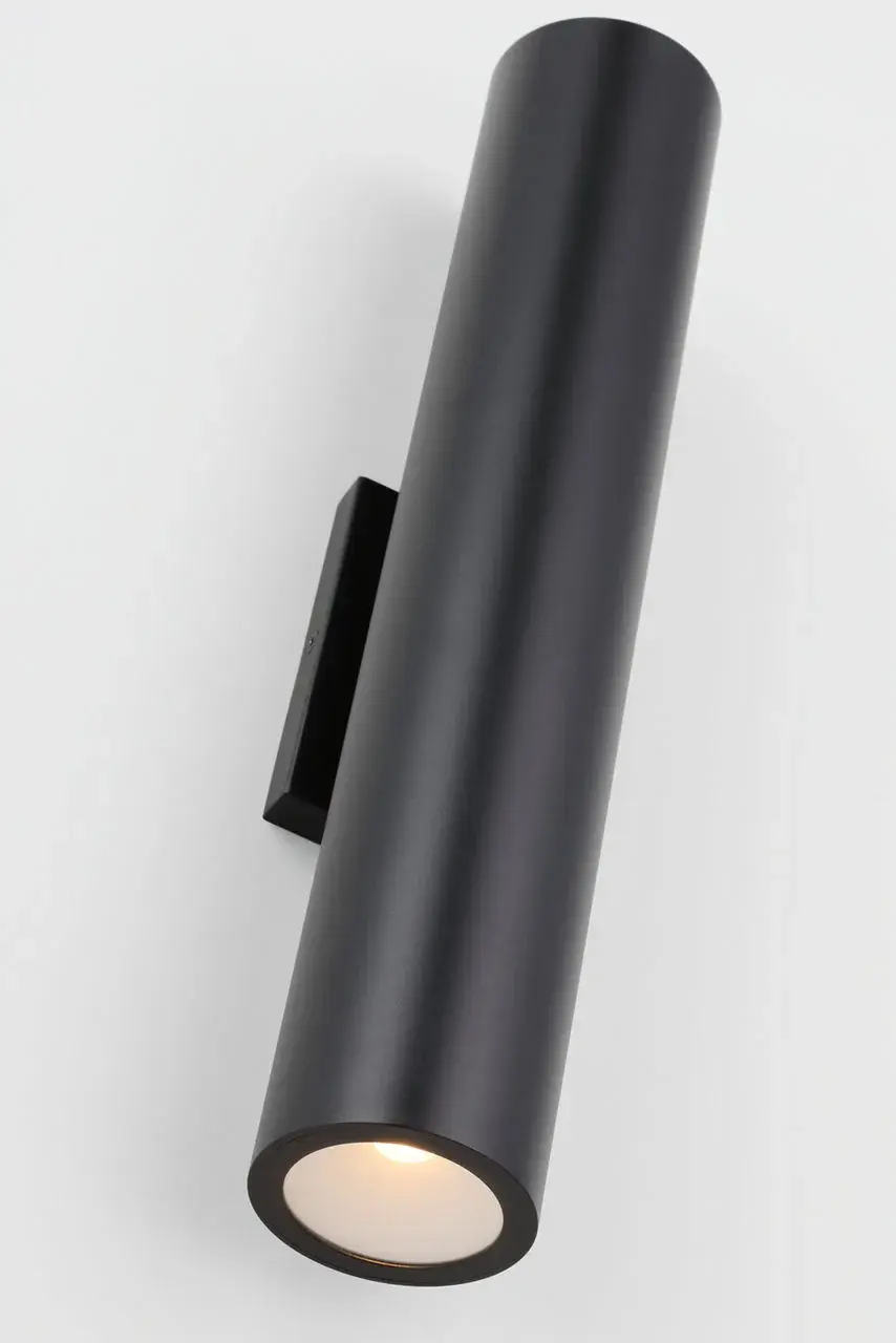 Pressa Round Large Wall Sconce in Black - Image 4