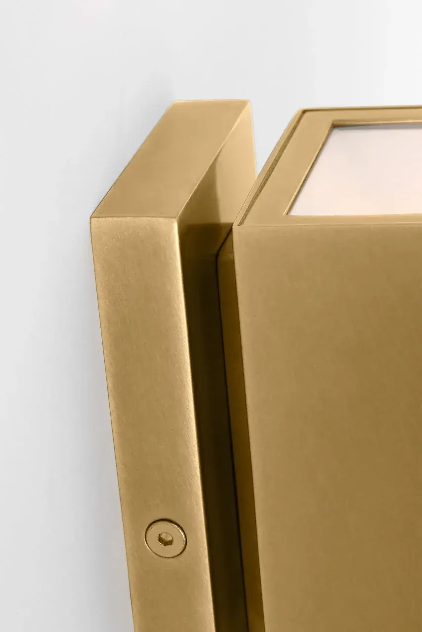 Pressa Square Small Wall Sconce in Natural Brass - Image 4