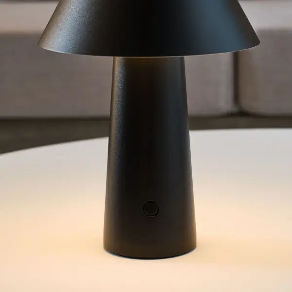 Sesa Short Rechargeable Table Lamp - Image 11