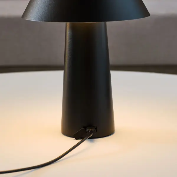 Sesa Short Rechargeable Table Lamp - Image 12