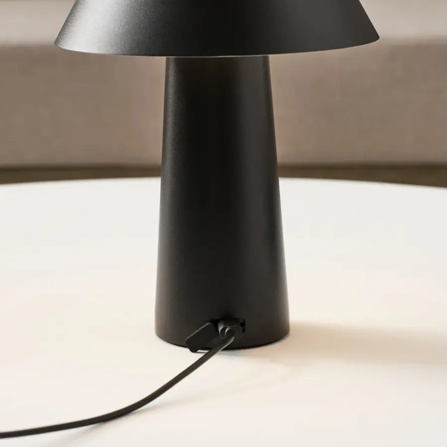 Sesa Short Rechargeable Table Lamp - Image 16