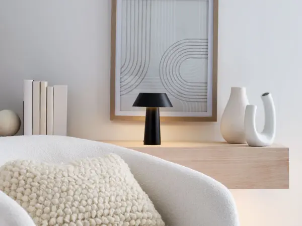 Sesa Short Rechargeable Table Lamp - Image 21