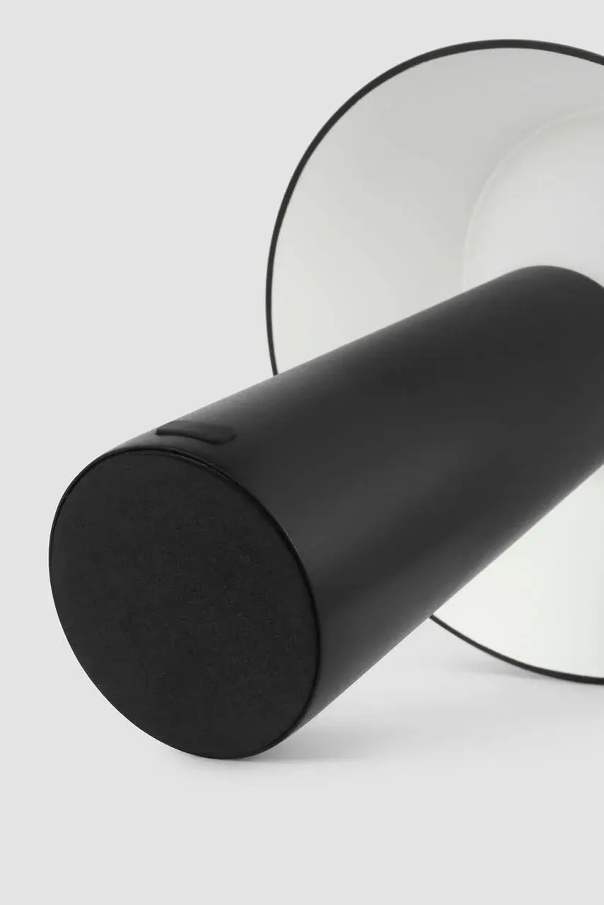 Sesa Short Rechargeable Table Lamp - Image 7