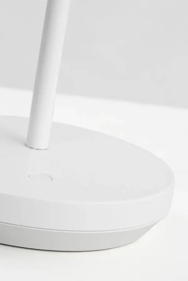 Tepa Rechargeable Table Lamp - Image 5