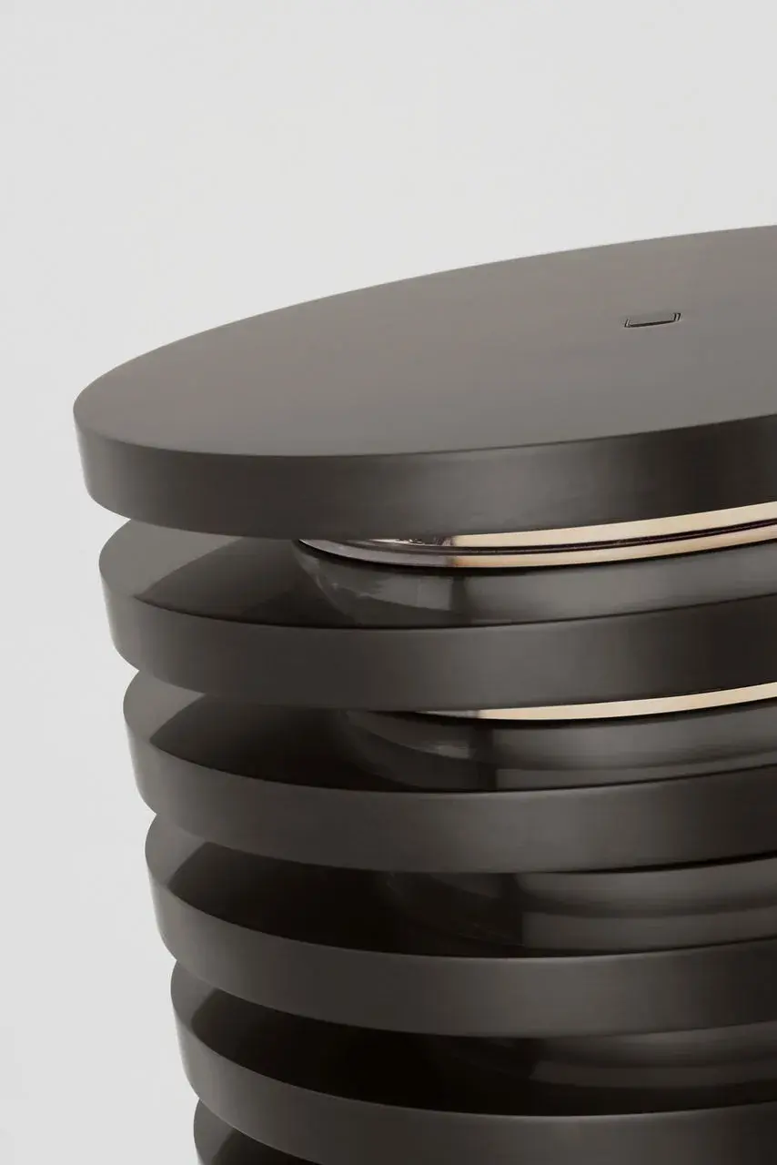 Refined Coastal Elegance with Warm, High-Quality Lighting - Image 3