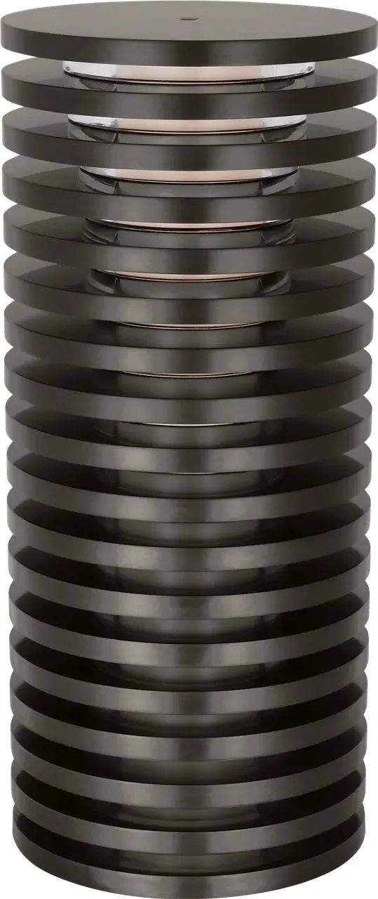 Refined Coastal Elegance with Warm, High-Quality Lighting - Image 5