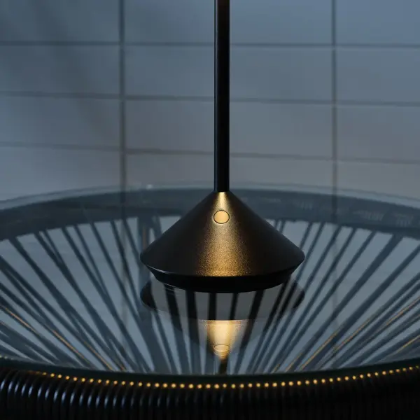 Moneta Short Rechargeable Table Lamp - Image 4