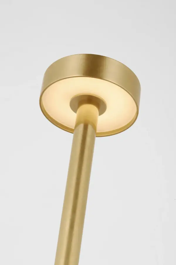 Moneta Short Rechargeable Table Lamp - Image 4