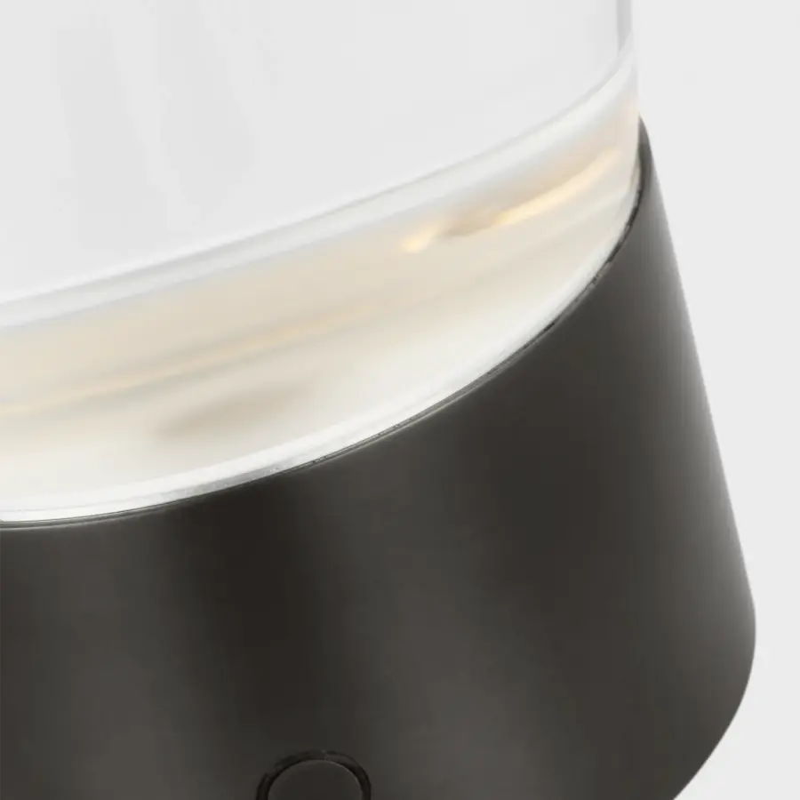 Elegant Rechargeable Table Lamp with Warm, High-Quality Light - Image 4