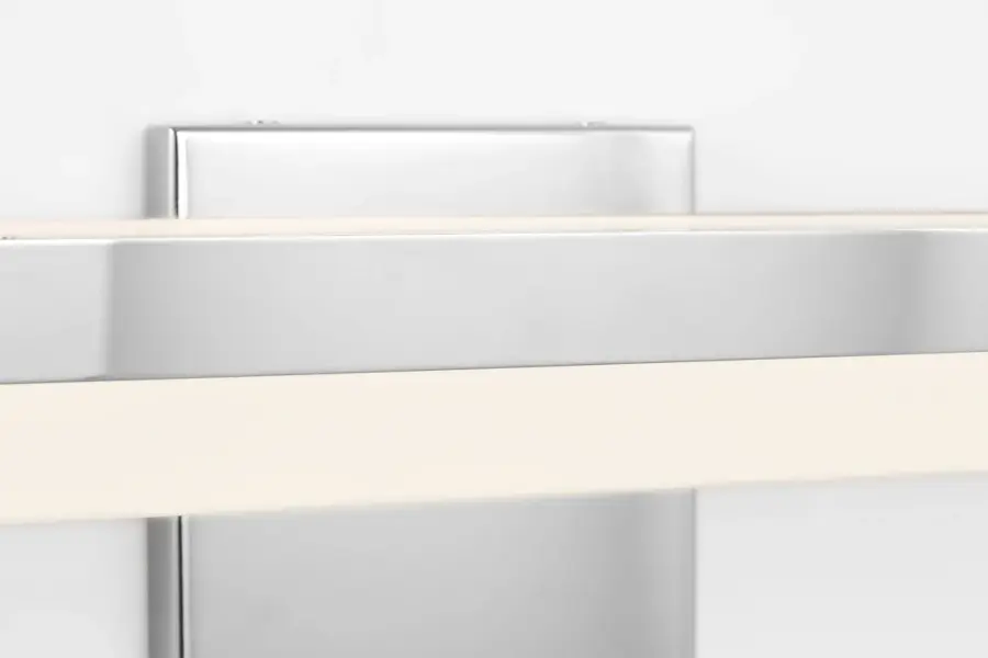 Ismay 36-Inch Bath Light in Chrome - Image 2