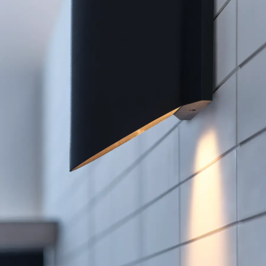 Ruxton Medium Outdoor Wall Lantern - Image 28