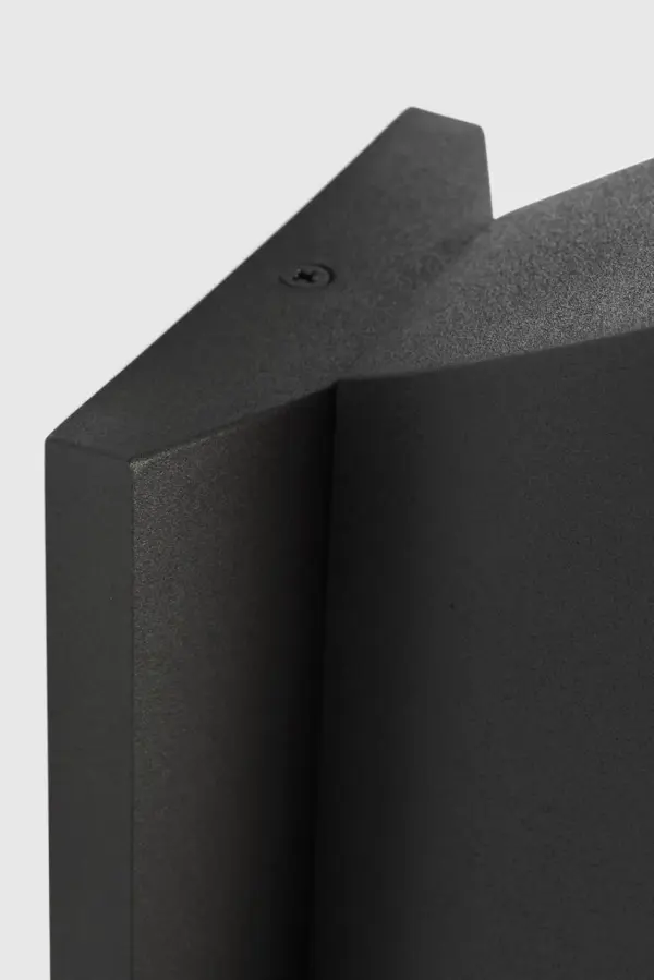 Ruxton Medium Outdoor Wall Lantern - Image 32