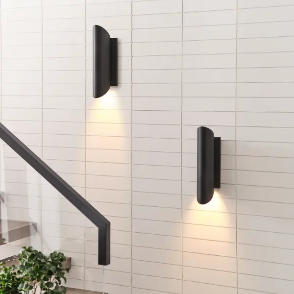 Ruxton Medium Outdoor Wall Lantern - Image 8