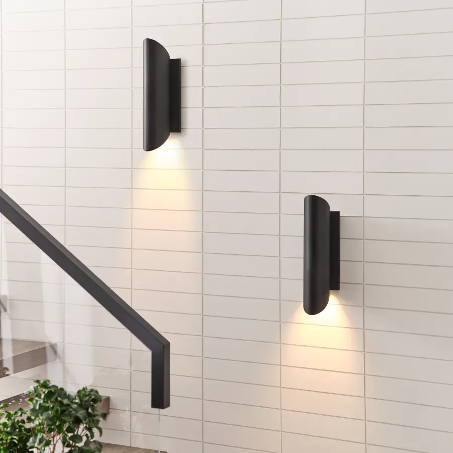 Ruxton Medium Outdoor Wall Lantern - Image 8