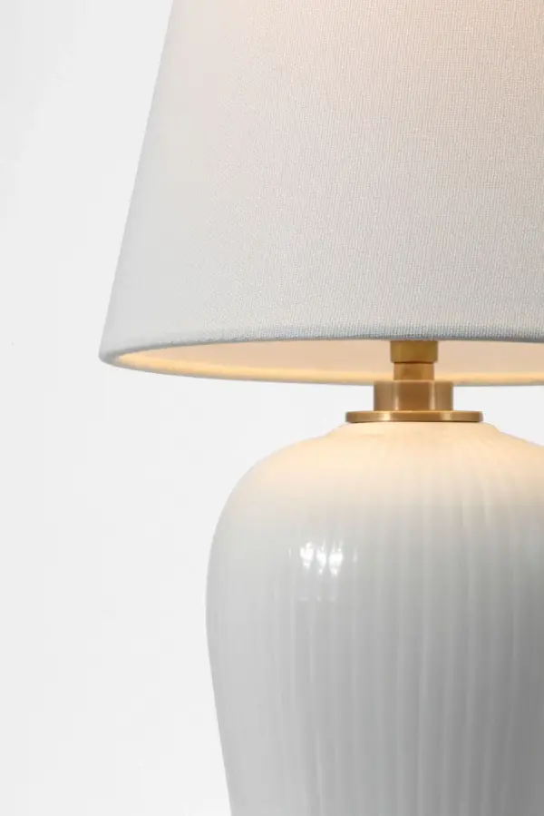 Classic Ivory Table Lamp with Timeless Elegance - Image 4