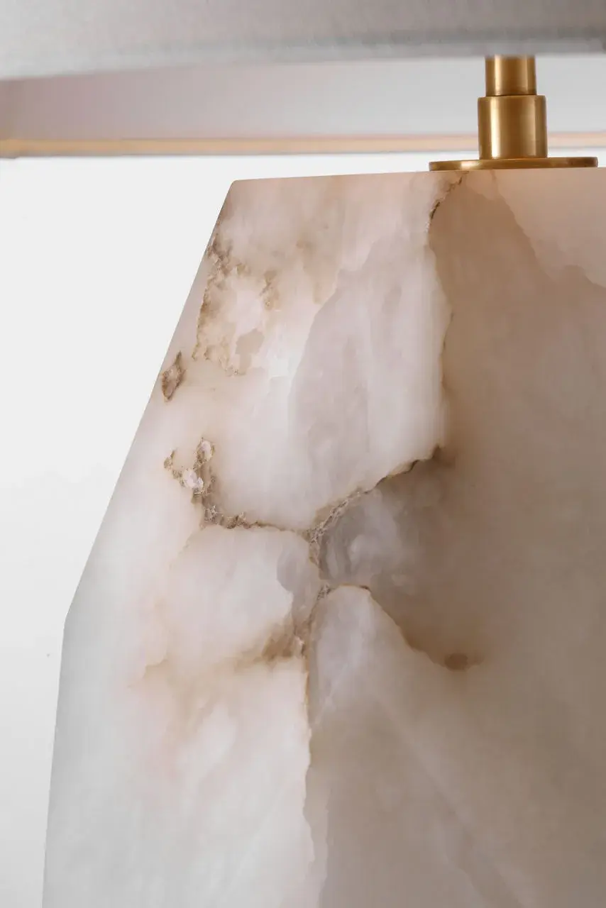 Elegant Alabaster Table Lamp with Timeless Sophistication - Image 4