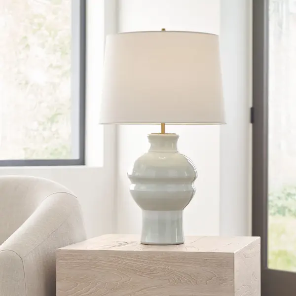 Nova Medium Table Lamp in Silk Green - Image 4