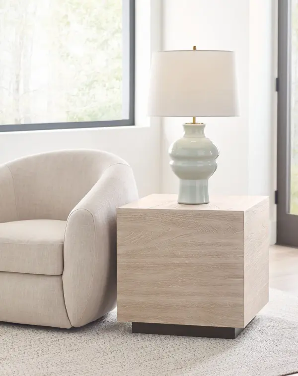 Nova Medium Table Lamp in Silk Green - Image 5