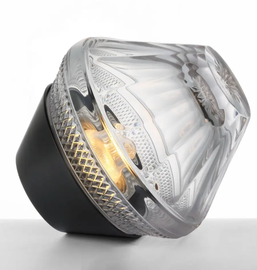 Elegant Portable Lighting with Crystal Sophistication - Image 2