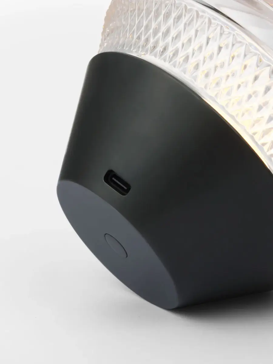 Elegant Portable Lighting with Crystal Sophistication - Image 13