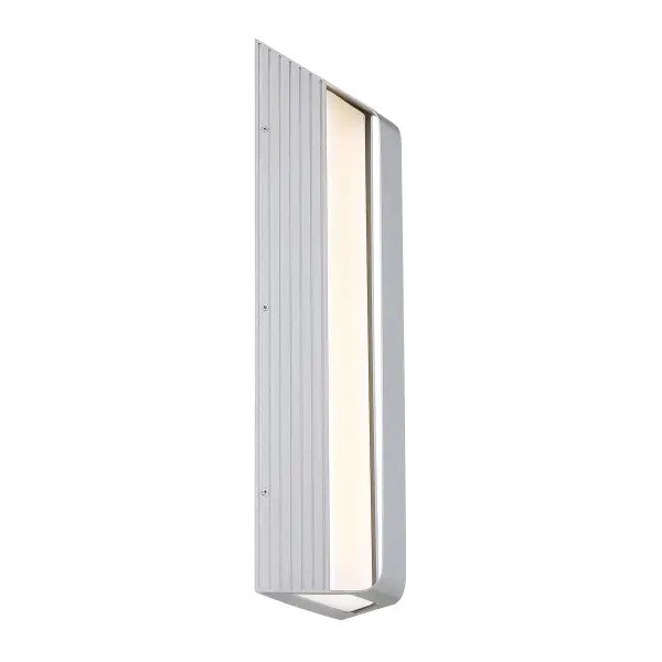 The Launch outdoor wall sconce delivers exceptional brightness with 2660 lumens and superior color rendering (CRI 92). Its sand silver aluminum construction and integrated LED technology provide energy-efficient, maintenance-free lighting.