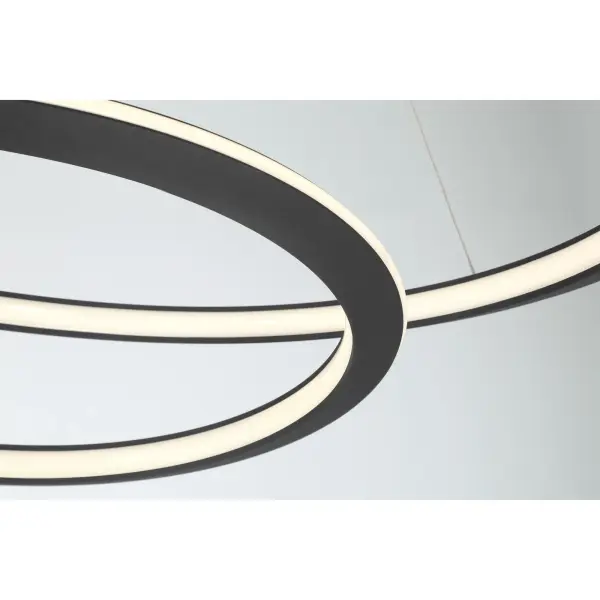 Sleek Linear LED Pendant with High-CRI Illumination - Image 3