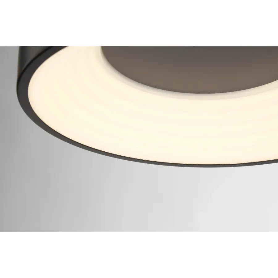 Compact LED Flush Mount with High-Quality Light Output - Image 4