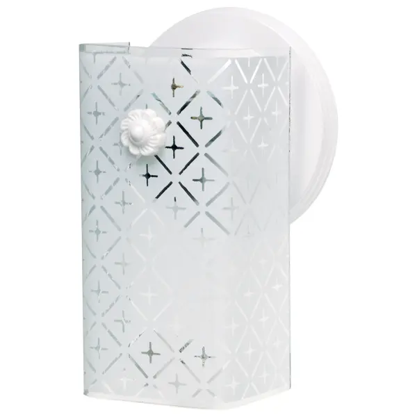 This 7-inch U-channel glass shade offers a clean, timeless look perfect for bathroom vanities and task lighting. The white slip finish provides soft, diffused illumination while the universal design fits most standard fixtures.