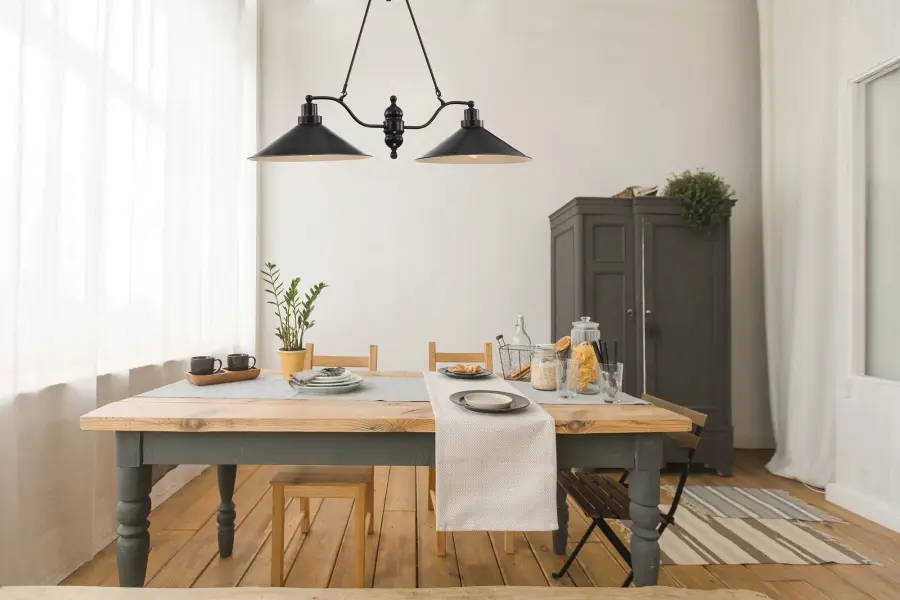 Classic Early 19th Century Street Lighting Design for Casual Spaces - Image 2