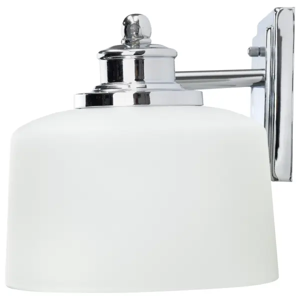 Elegant Chrome Vanity Light with Timeless Appeal - Image 3