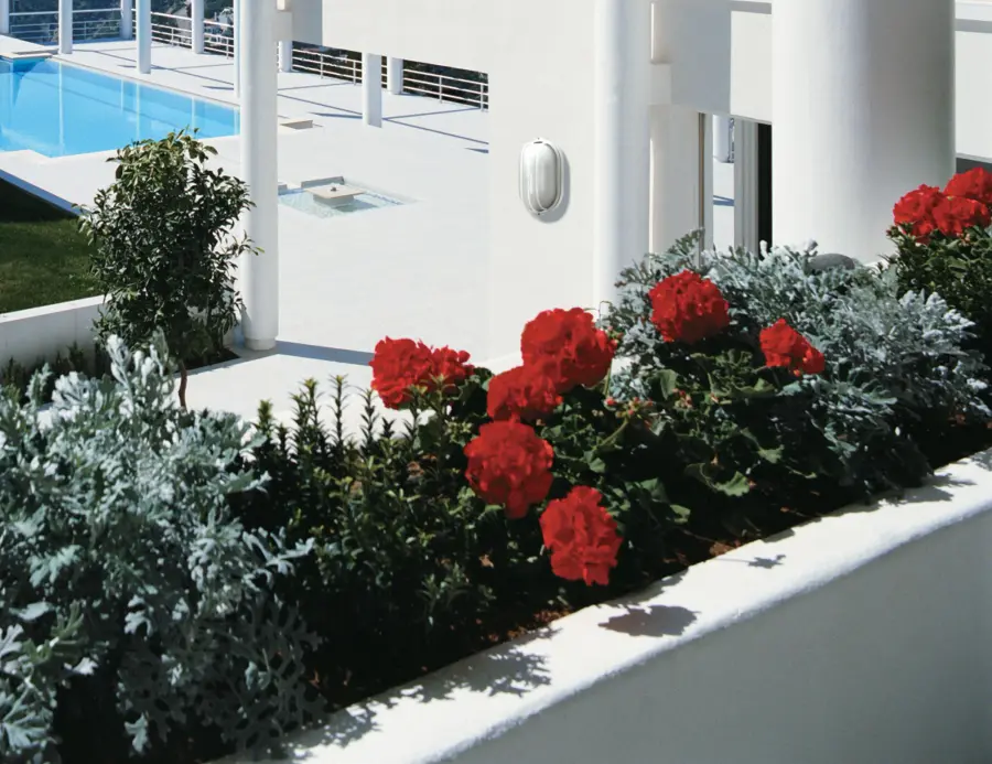 Durable Industrial Bulkhead for Outdoor Security & Style - Image 2