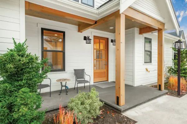 Vega Outdoor Wall Sconce with Clear Seeded Glass - Image 4