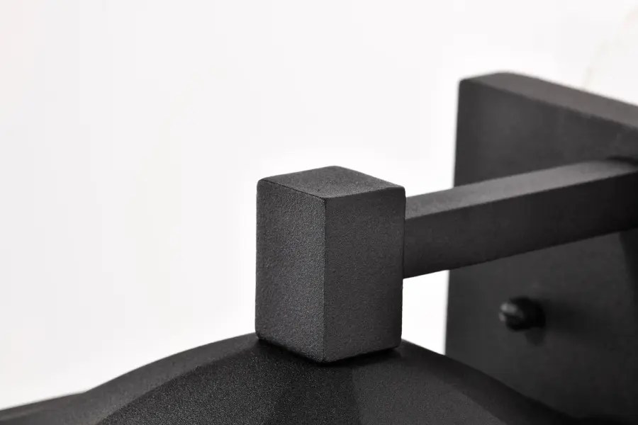 Classic Outdoor Wall Light with Timeless Appeal and Modern Versatility - Image 7