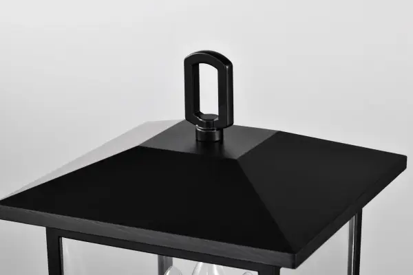 Versatile Transitional Post Light with Classic Appeal - Image 6