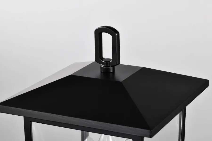 Versatile Transitional Post Light with Classic Appeal - Image 6