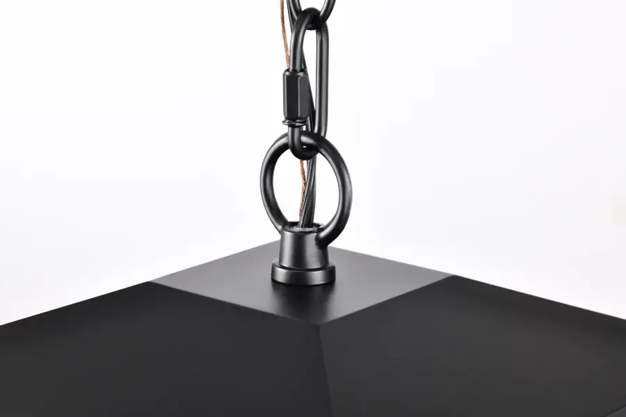 Versatile Outdoor Pendant with Classic Appeal and Clear Glass Panels - Image 8