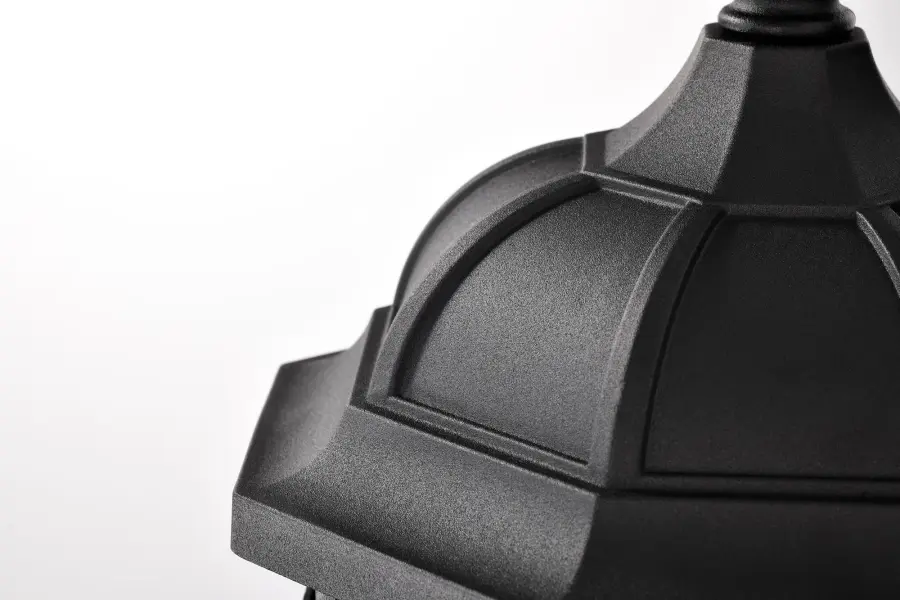 Classic Outdoor Wall Light with Provincial Charm and Water Glass Detail - Image 9