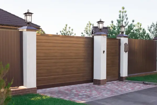 Cove Neck Outdoor Post Light - Rustic Bronze with Clear Seeded Glass - Image 12